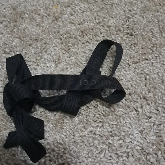 Gucci  Ribbon Bundle - Picture 7 of 9
